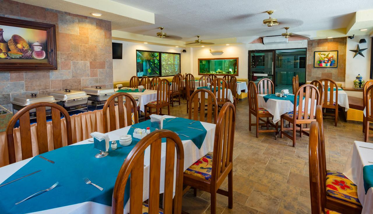 Hotel Acuario Ciudad del Carmen Bagian luar foto