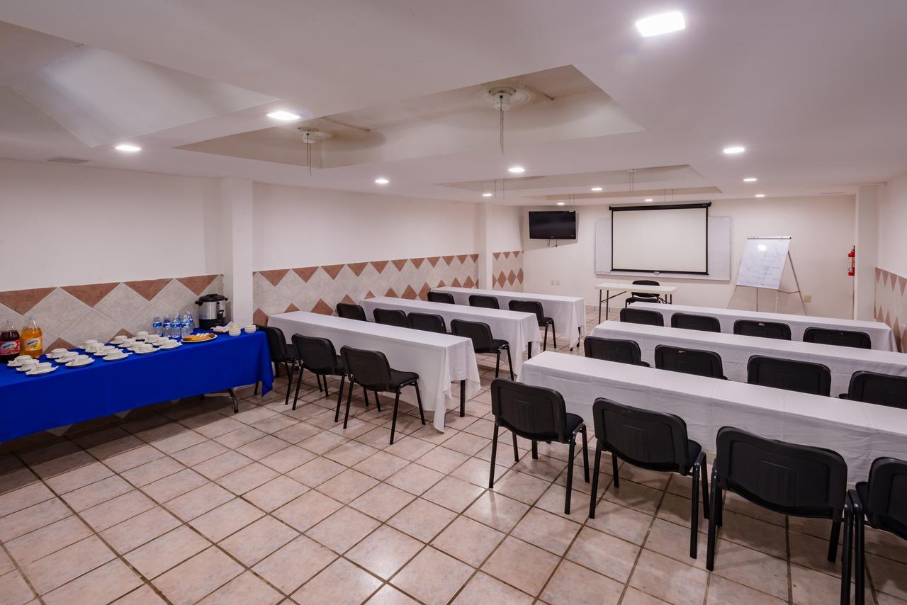 Hotel Acuario Ciudad del Carmen Bagian luar foto